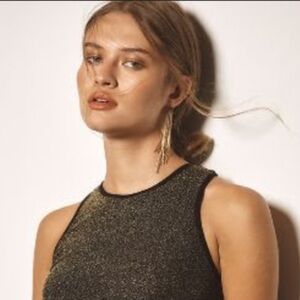 THE REEGAN SEAMLESS LUREX RIBBED CROPPED TANK